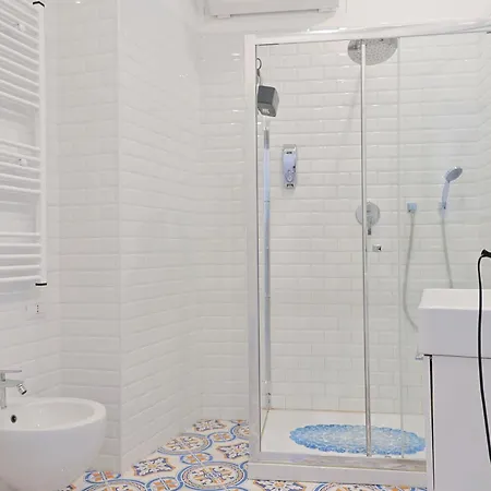 Casa Aversano Center - 5 Minutes To بيت للعطل *